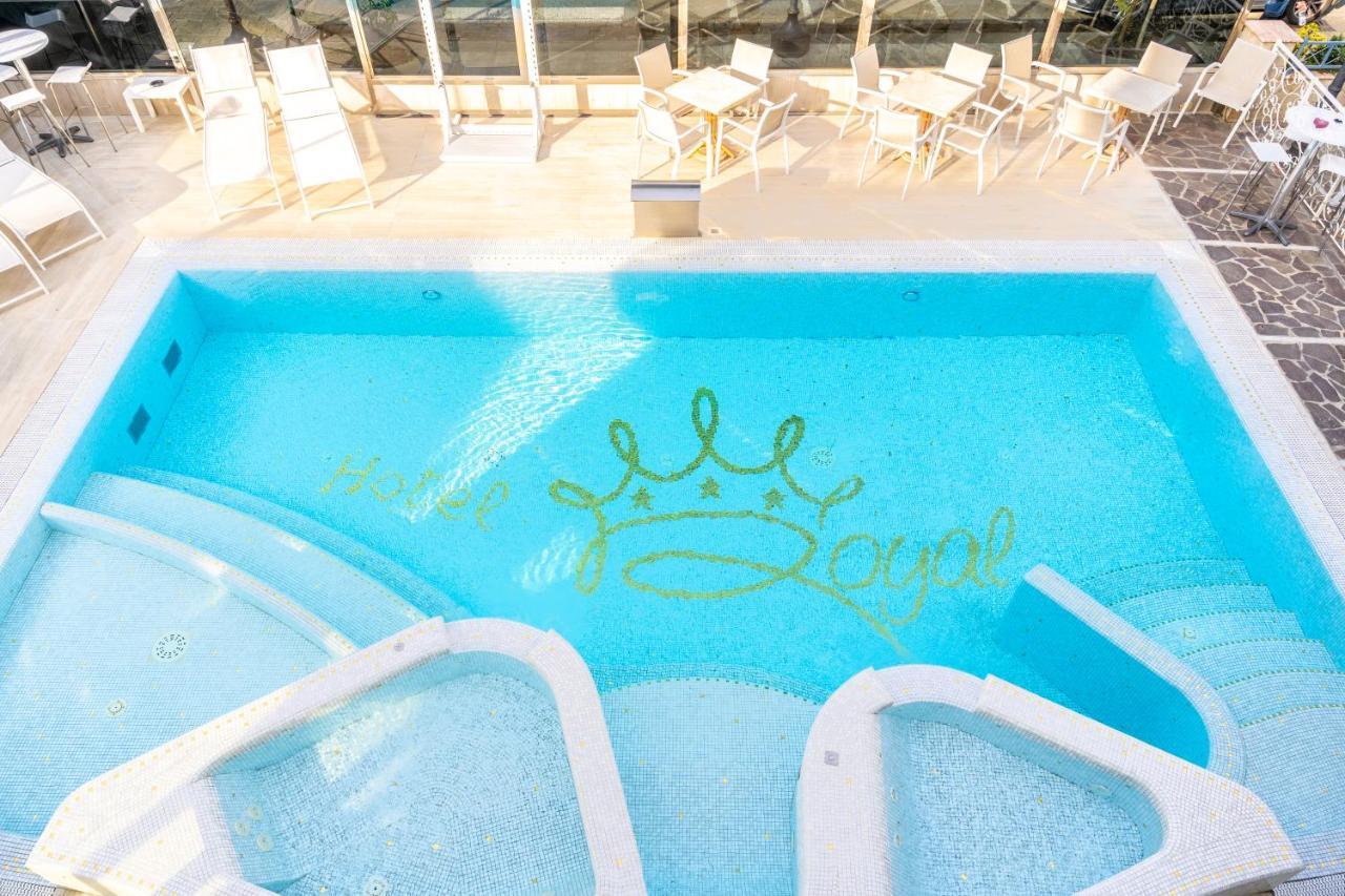 Royal Boutique Hotel Riccione Exteriör bild