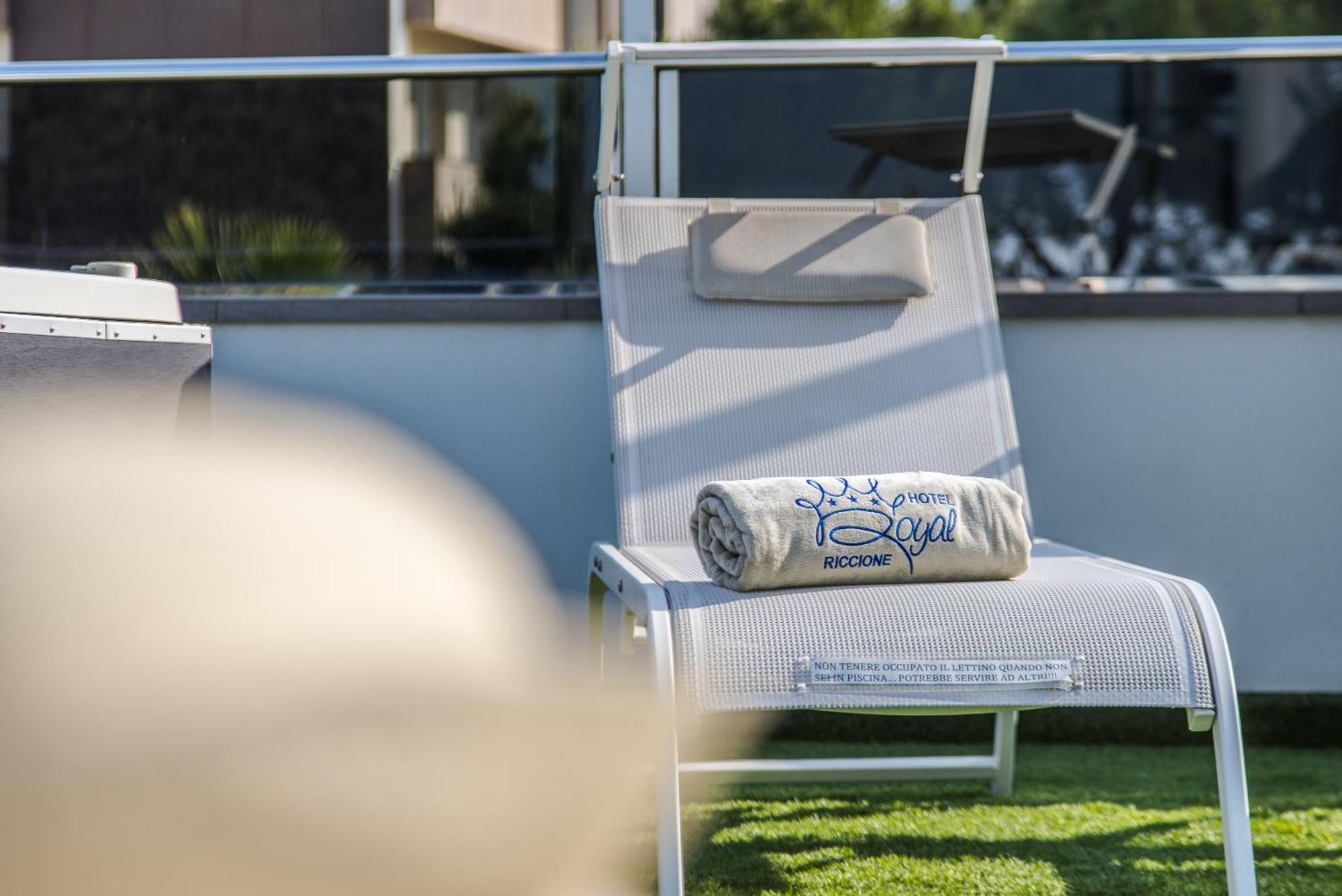 Royal Boutique Hotel Riccione Exteriör bild