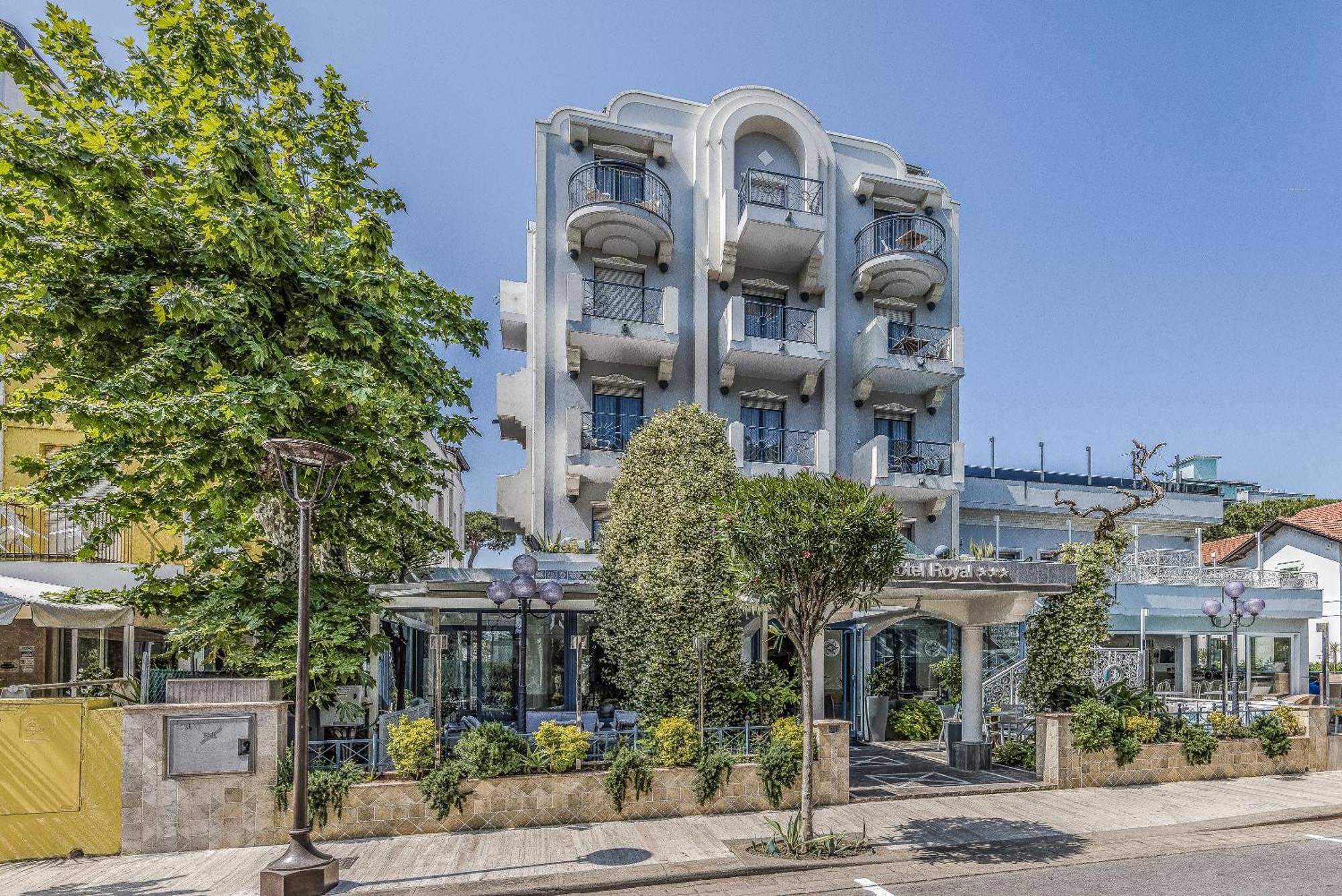 Royal Boutique Hotel Riccione Exteriör bild