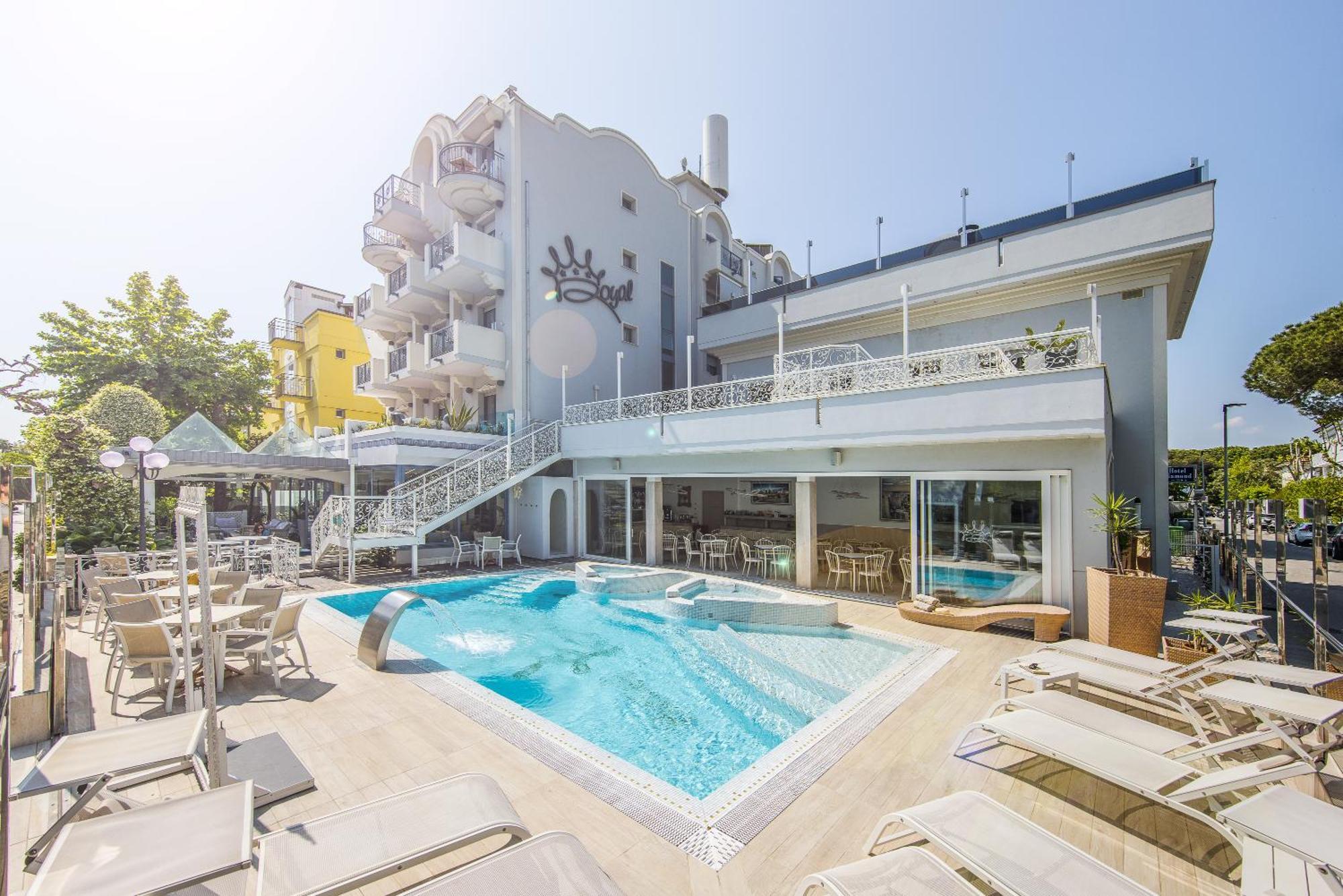 Royal Boutique Hotel Riccione Exteriör bild