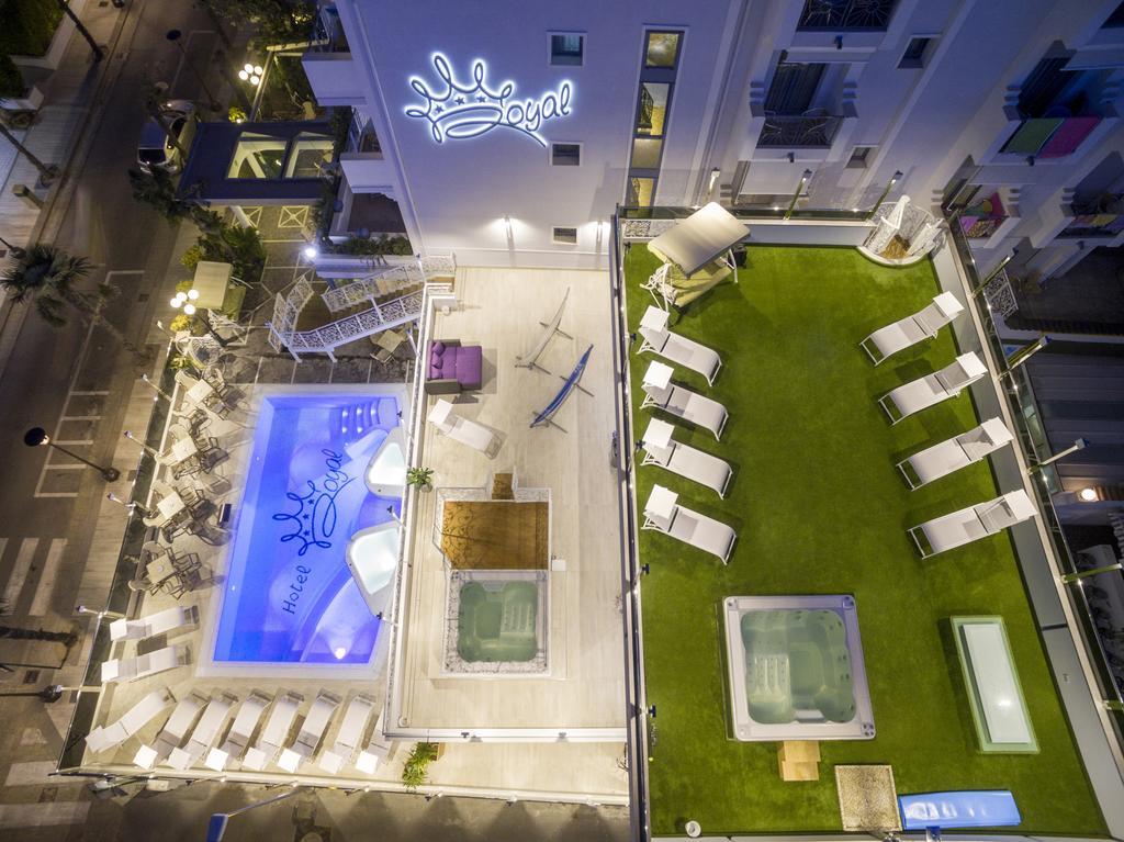 Royal Boutique Hotel Riccione Exteriör bild