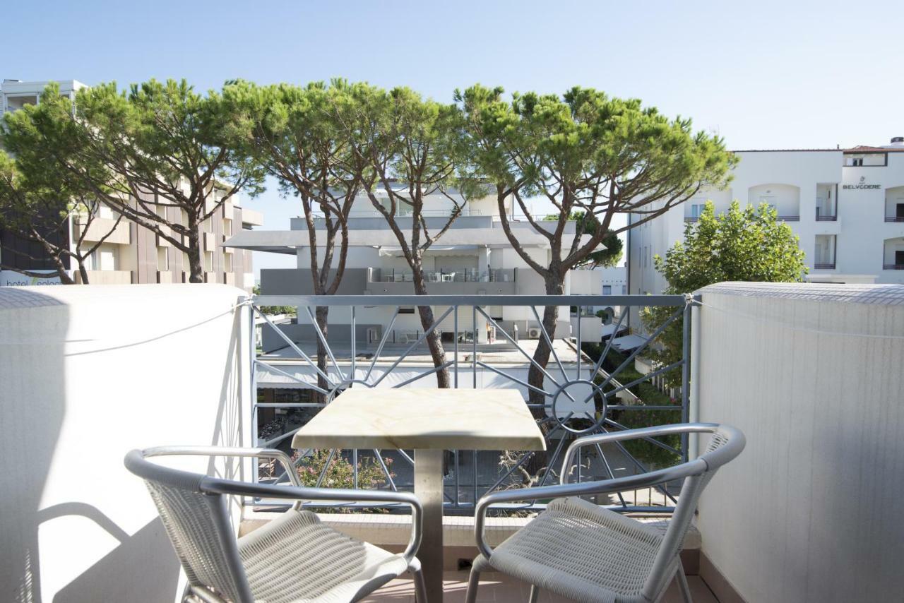 Royal Boutique Hotel Riccione Exteriör bild