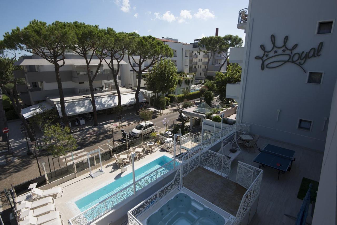 Royal Boutique Hotel Riccione Exteriör bild